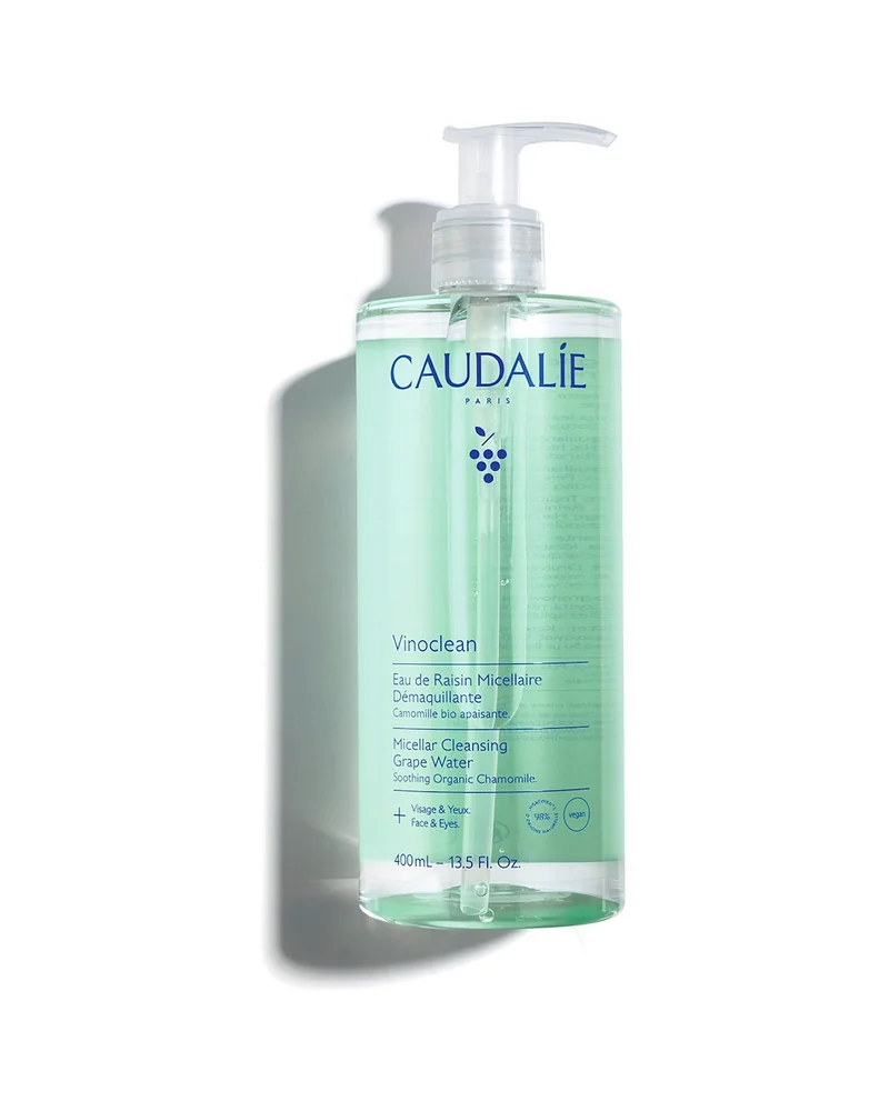 Envase de Vinoclean Agua Micelar sobre fondo blanco
