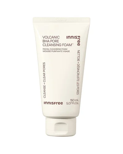 Tubo de Volcanic BHA Pore Cleansing Foam sobre fondo blanco