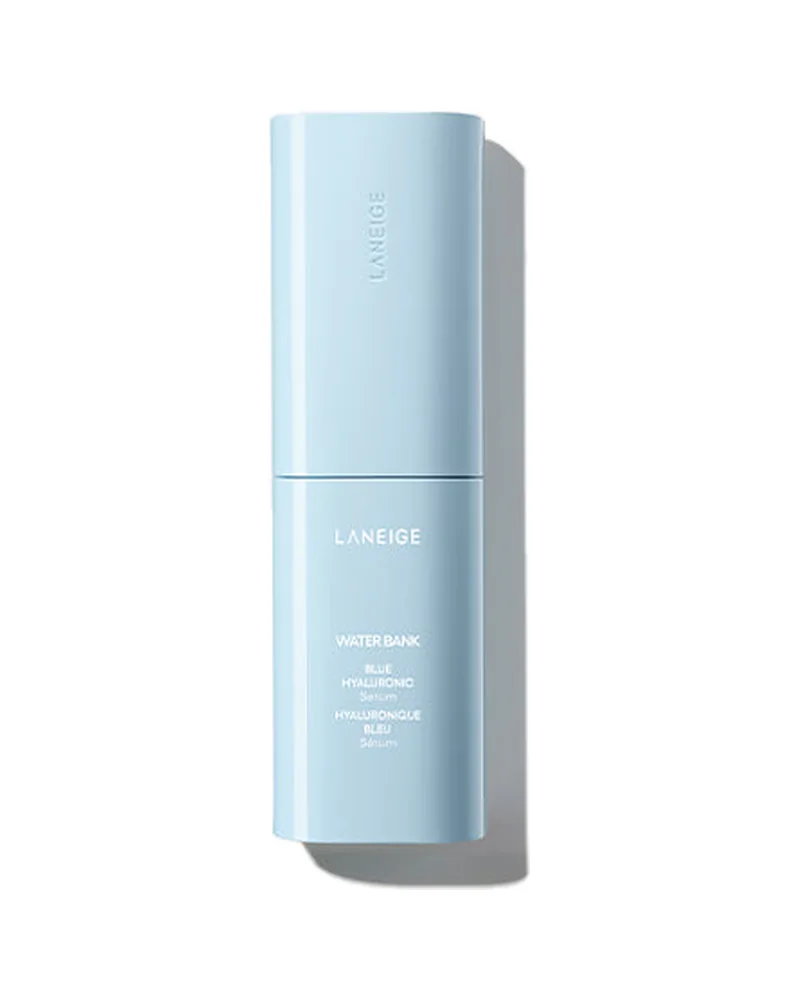 Frasco de Water Bank Blue Hyaluronic Serum cerrado sobre fondo blanco